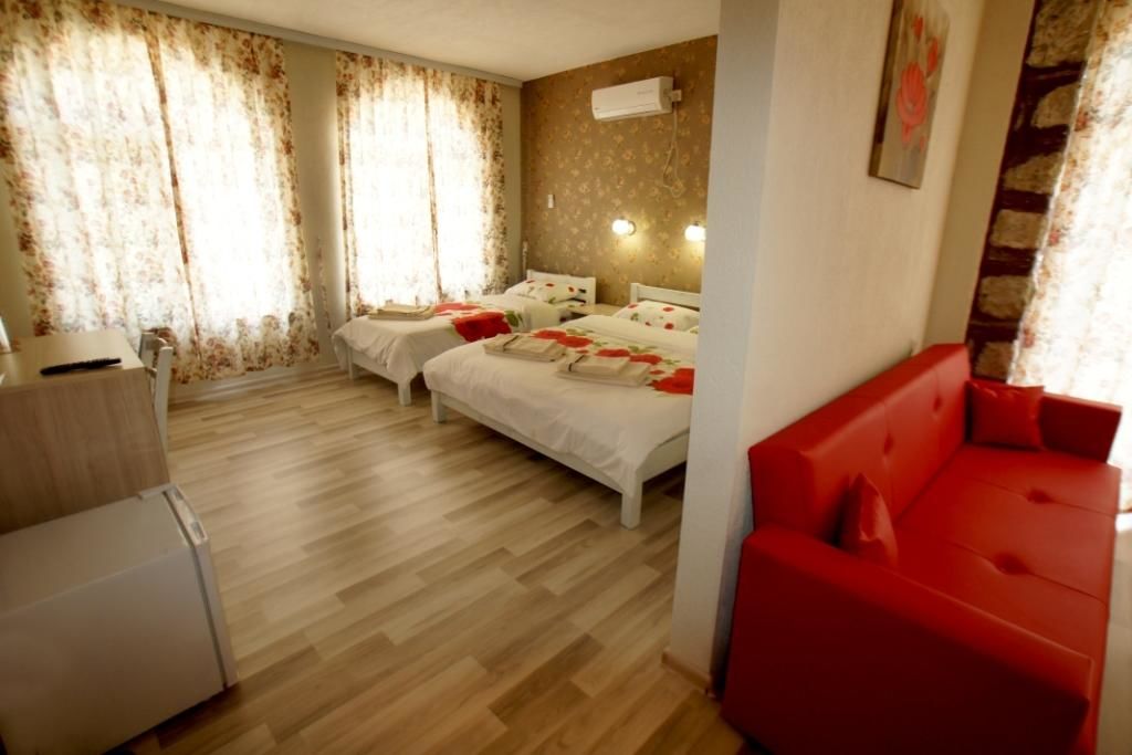 Отель Hotel Divna Krumovgrad